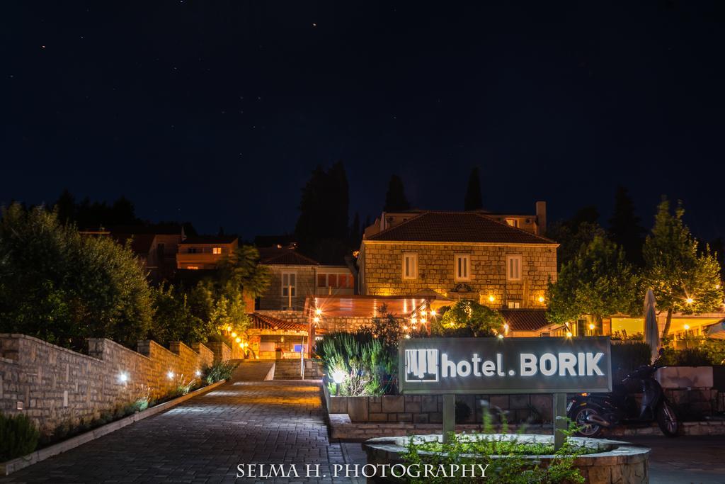 Hotel Borik ลุมบาร์ดา ภายนอก รูปภาพ